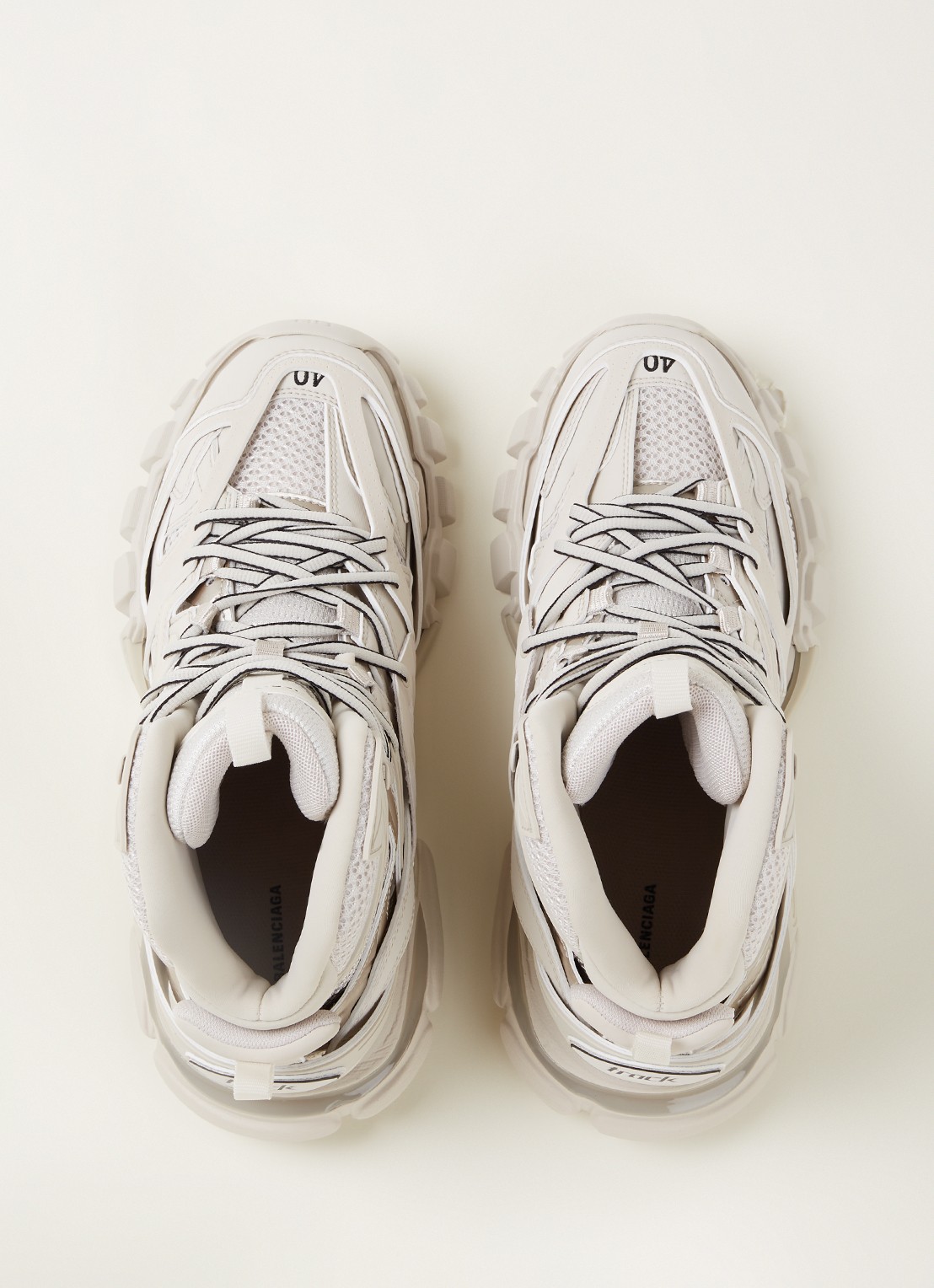Balenciaga Track Hike sneaker met mesh details - detail 3 creme