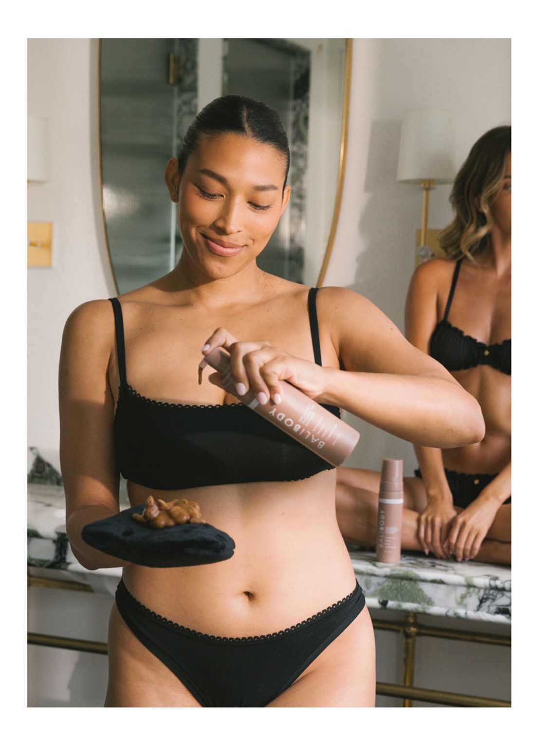 Bali Body Bronzing Instant Tan Mousse - zelfbruiner - detail 4 dark