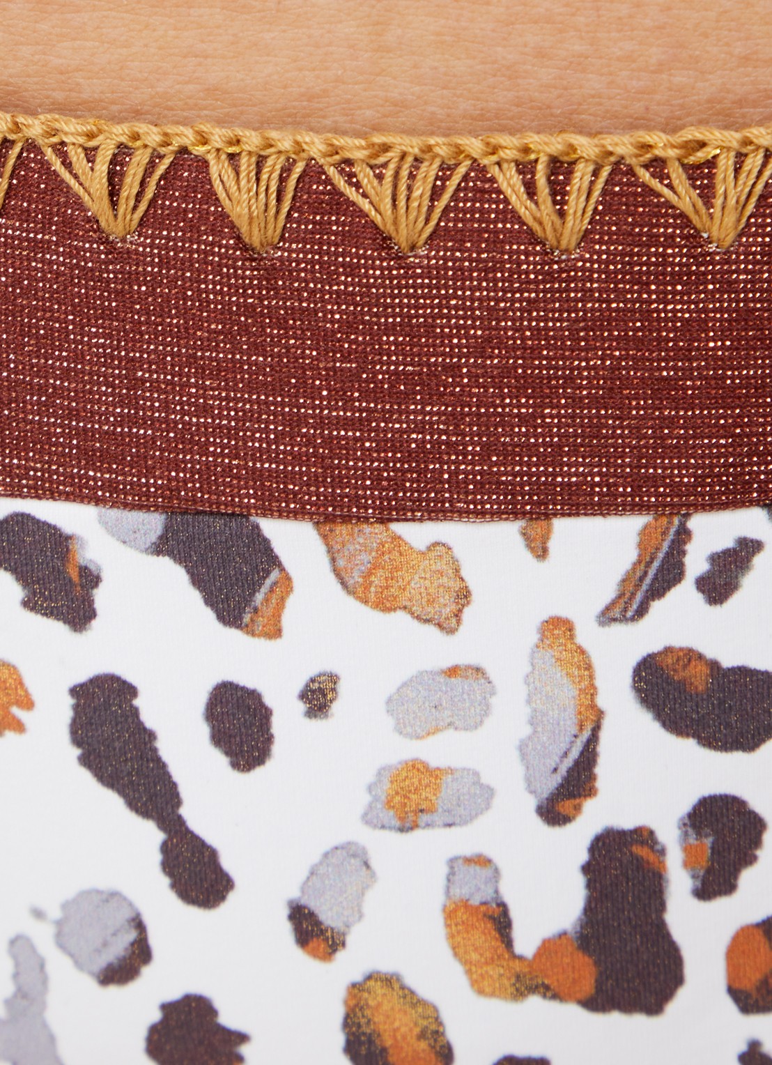 Banana Moon Blika Dunara bikinislip met panterprint - detail 5 wit