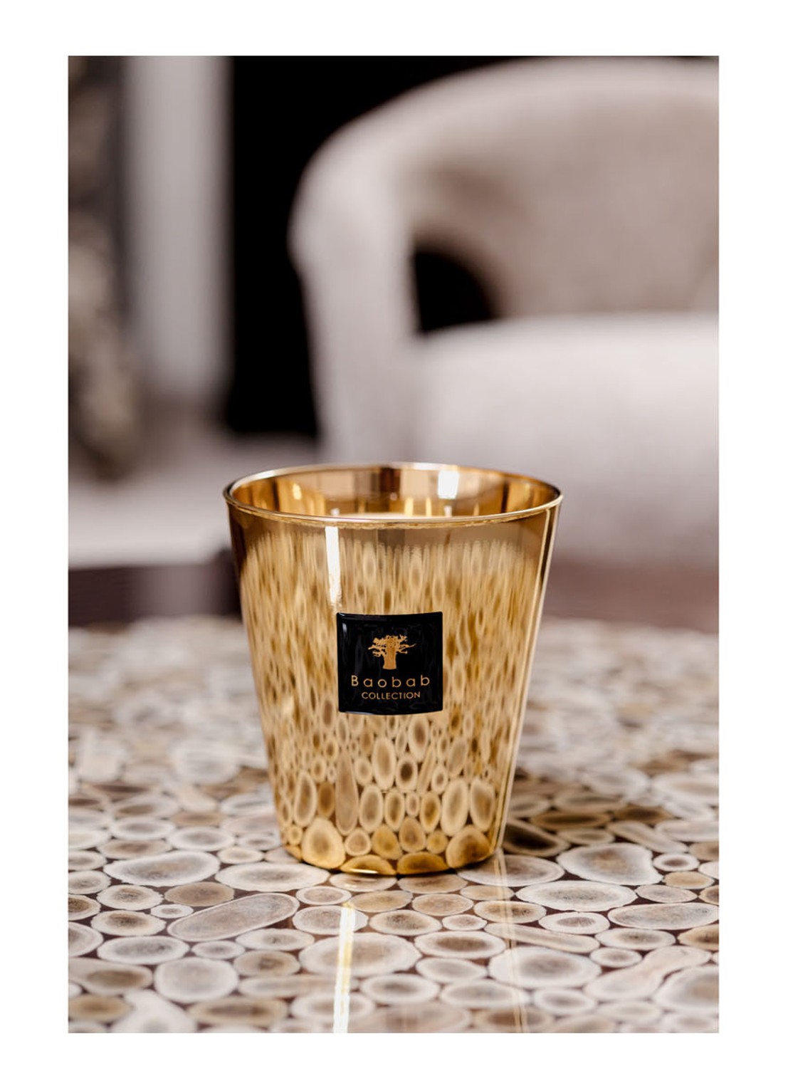 Baobab Collection Les Exclusives Aurum Max 16 geurkaars 1,1 kg - voorkant 2 goud