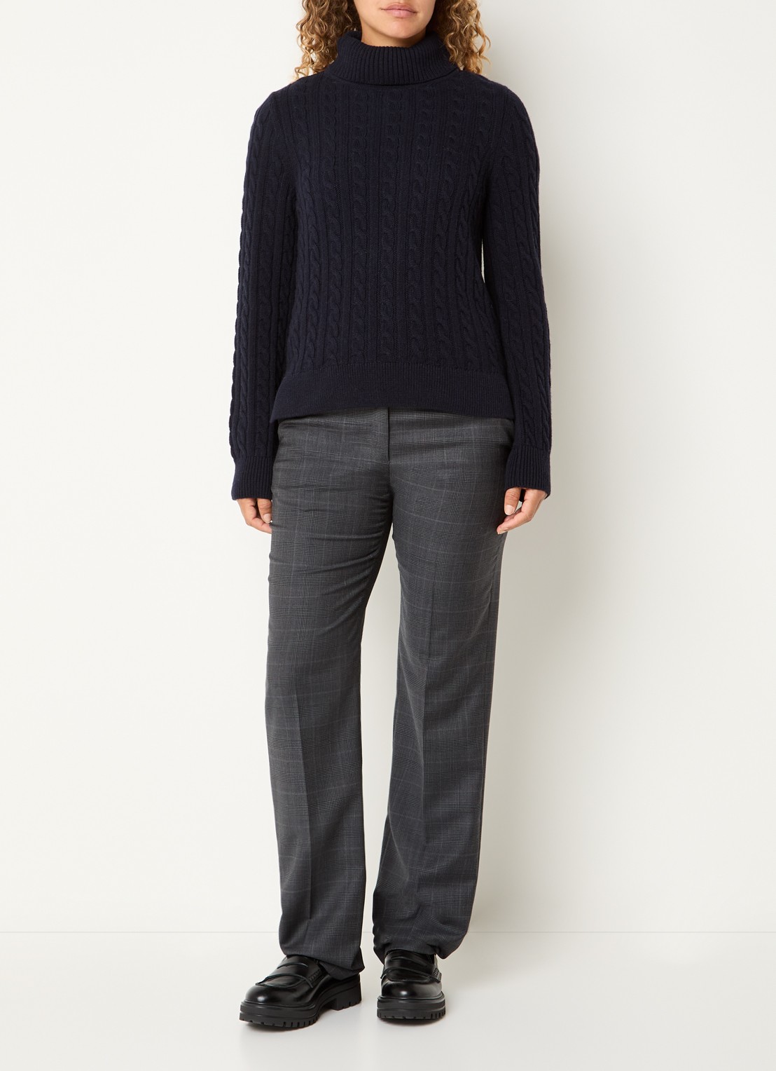 Barbour Ambleside grofgebreide trui met col - voorkant 3 blauw