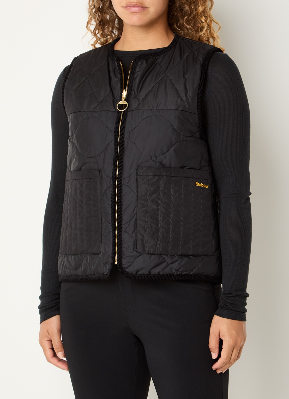 Barbour Gewatteerde bodywarmer met opgestikte zakken - detail zwart