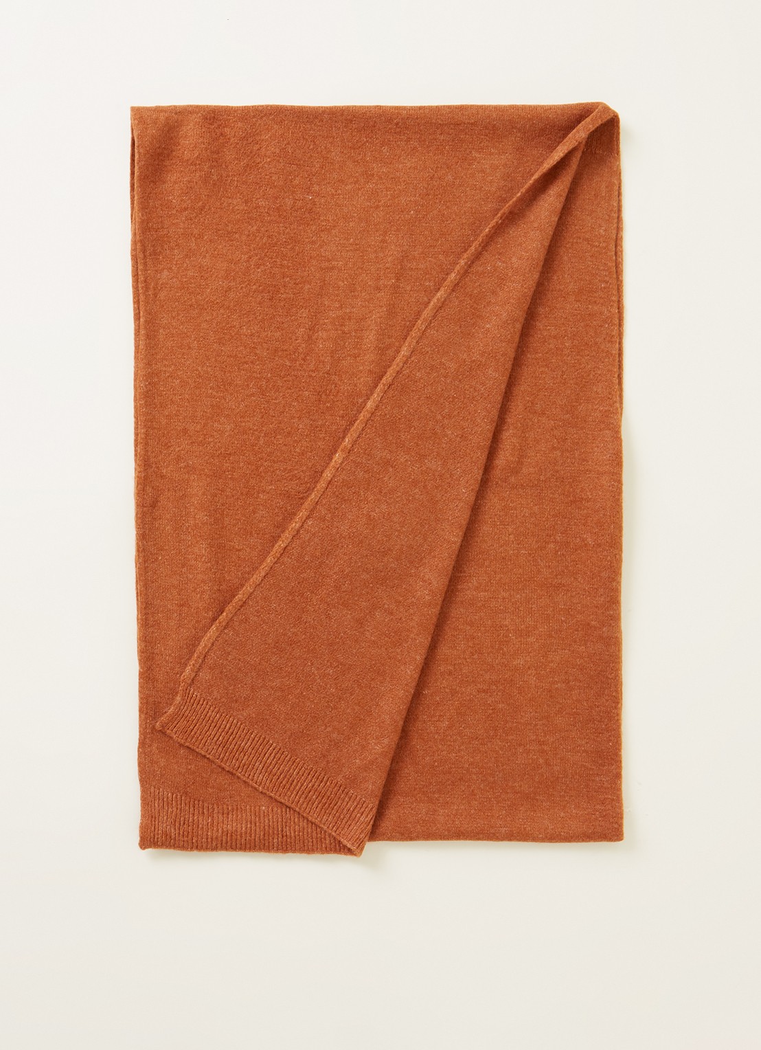 Barts Witzia sjaal 190 x 40 cm - voorkant roestbruin