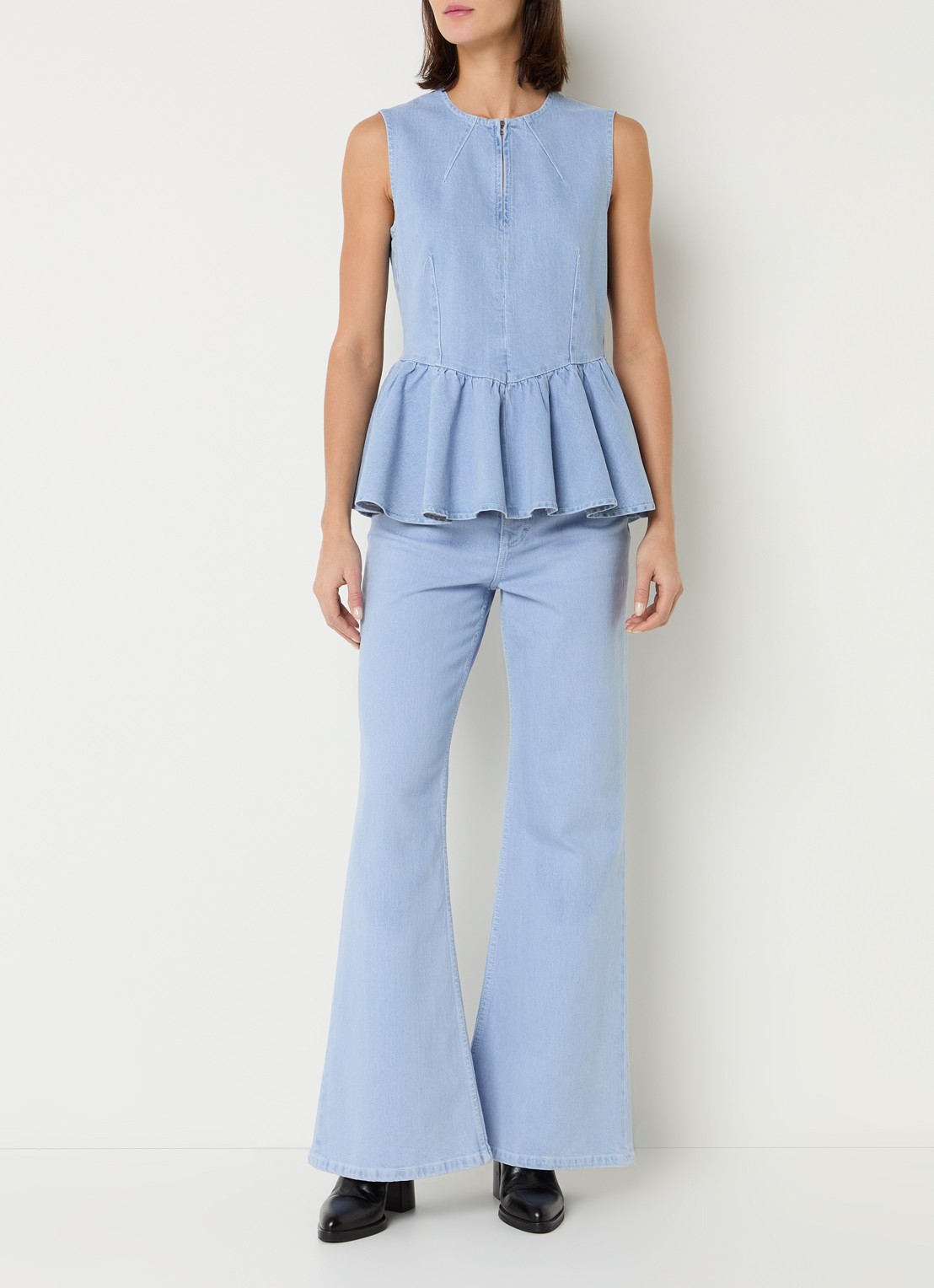 Baum und Pferdgarten Nilea high waist flared jeans met lichte wassing - voorkant 5 indigo