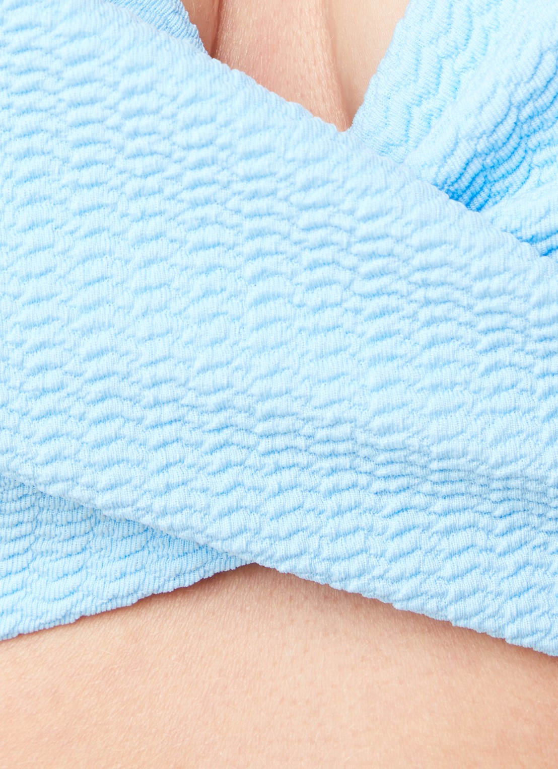Beachlife Bandeau bikinitop met structuur - detail 9 lichtblauw
