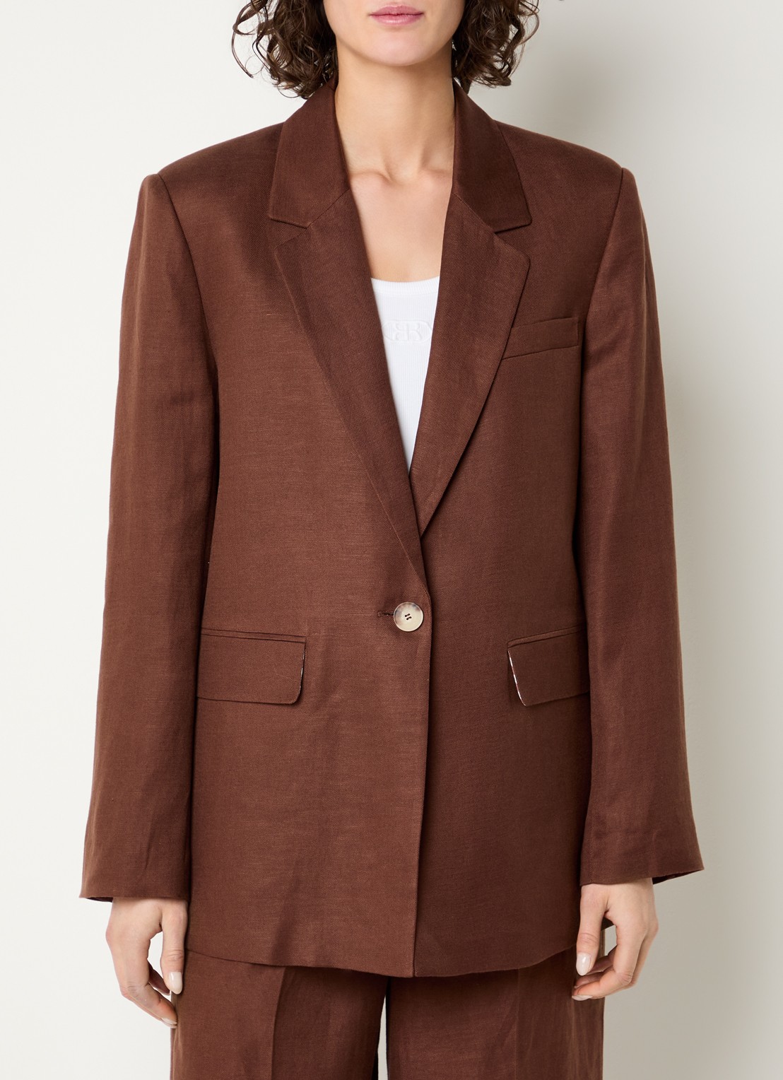Beaumont Armand blazer met klepzakken - detail hazelnootbruin