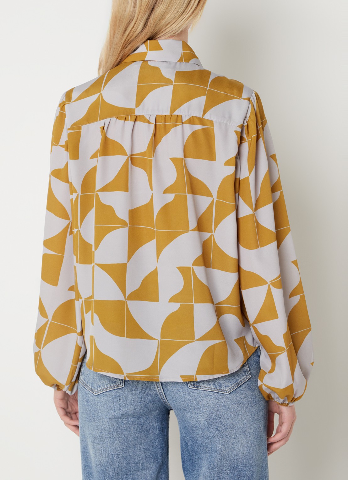 Beaumont Britt blouse met pofmouw en print - achterkant grijs
