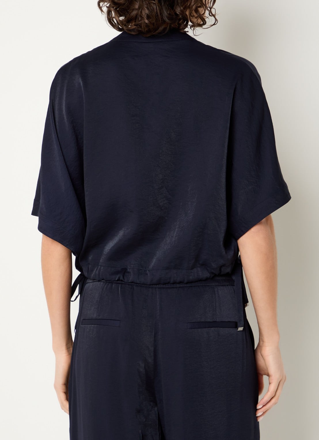 Beaumont Ciro crop top met trekkoord en steekzakken - achterkant donkerblauw