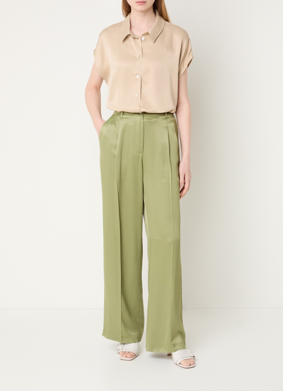 Beaumont James high waist wide fit pantalon van satijn met steekzakken - voorkant 3 mosgroen