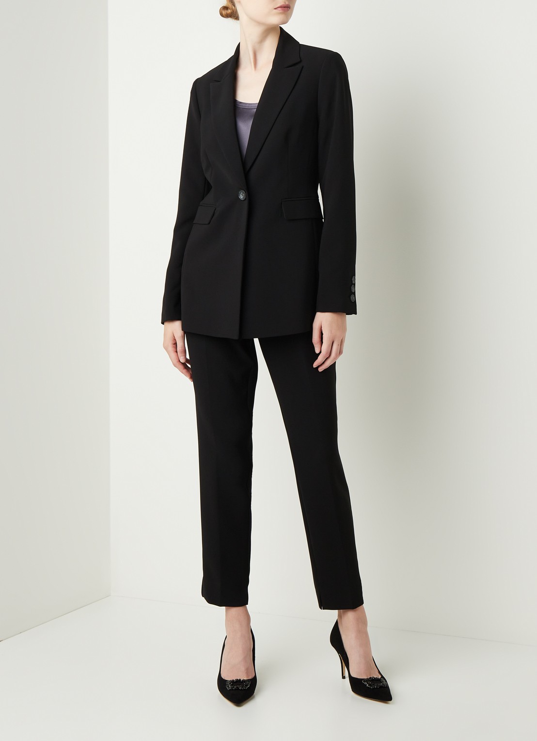 Beaumont Longline blazer van crêpe met klepzakken - voorkant 2 zwart