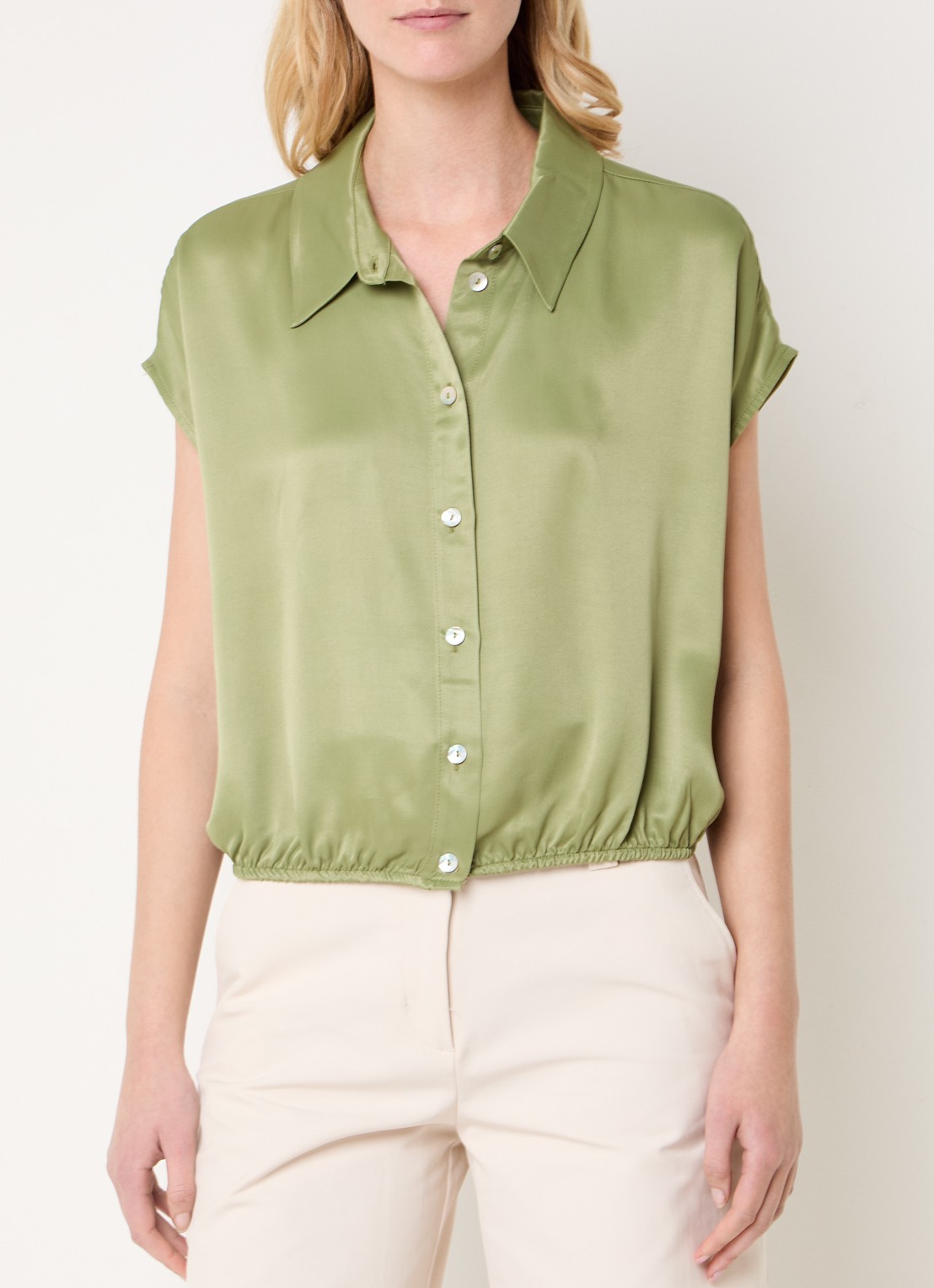Beaumont Mariska blouse met kraag - detail 3 olijfgroen