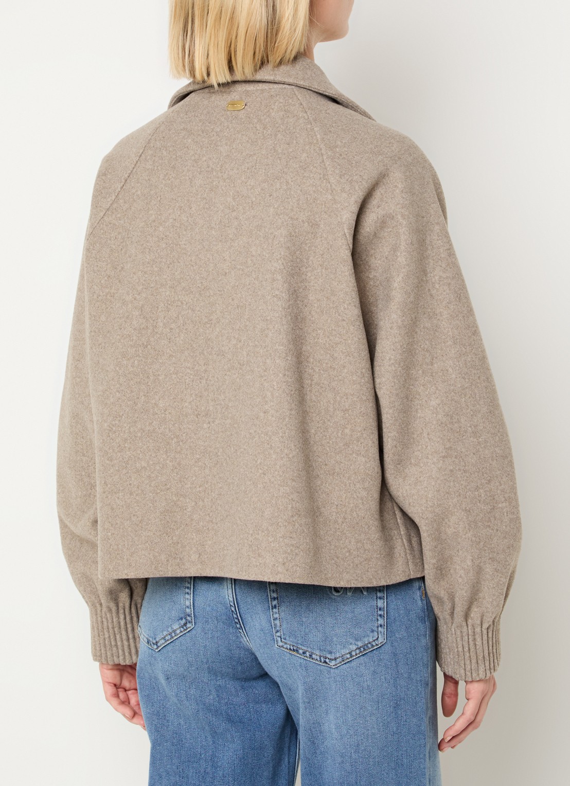 Beaumont Sabine jack met steekzakken - achterkant 2 beige