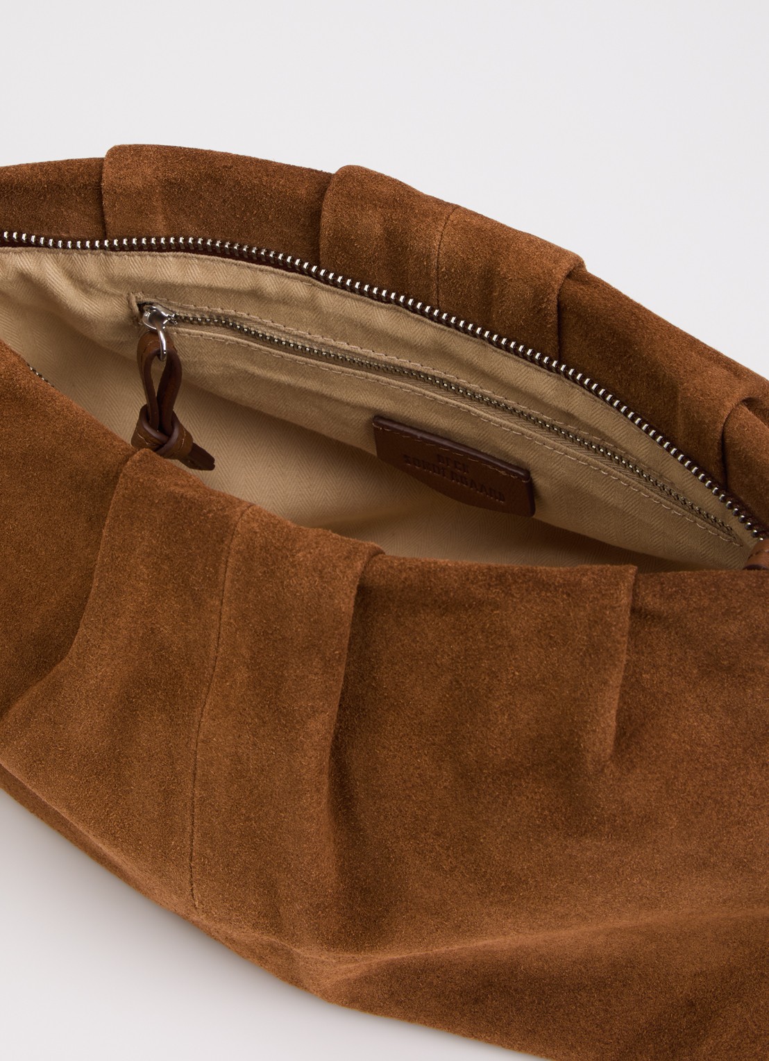 Becksöndergaard Clutch van suède met plooidetail - detail roestbruin