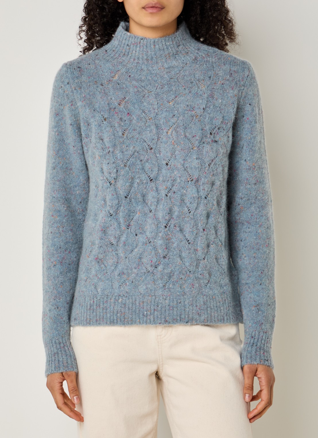 Bellamy Thebe kabelgebreide trui in alpaca wolblend - detail 2 blauwgrijs