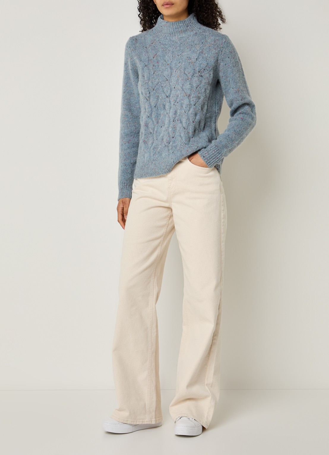 Bellamy Thebe kabelgebreide trui in alpaca wolblend - voorkant 4 blauwgrijs