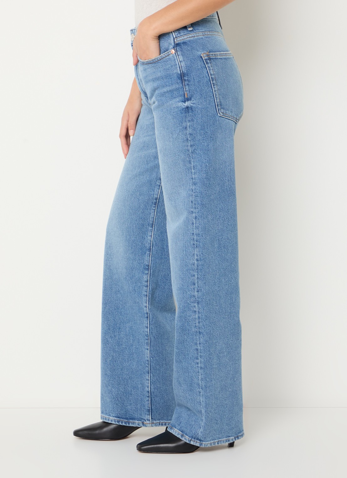 Bellerose Covi T-shirt met ronde hals - detail 2 gebroken wit