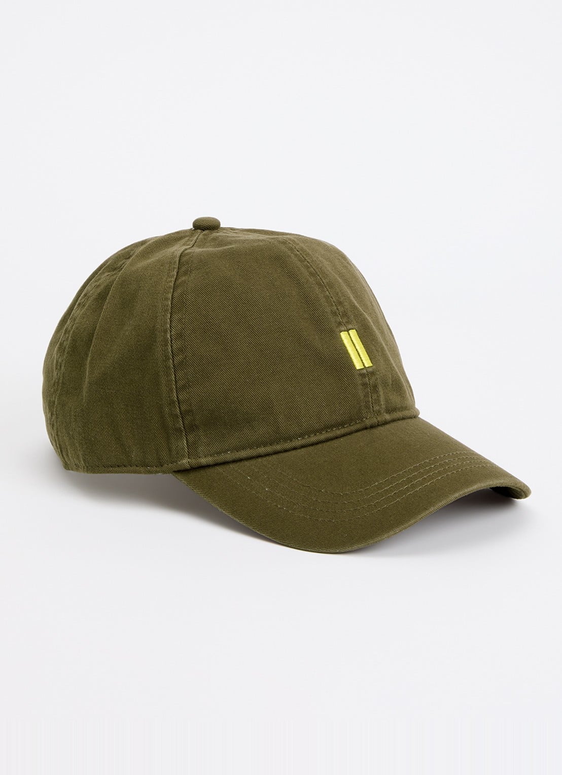 Bellerose Dacor pet met logoborduring - voorkant legergroen