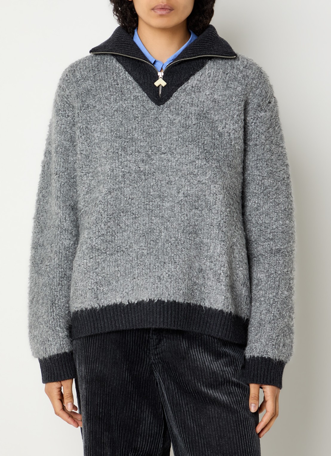 Bellerose Dooh grofgebreide trui in alpaca wolblend - detail grijs