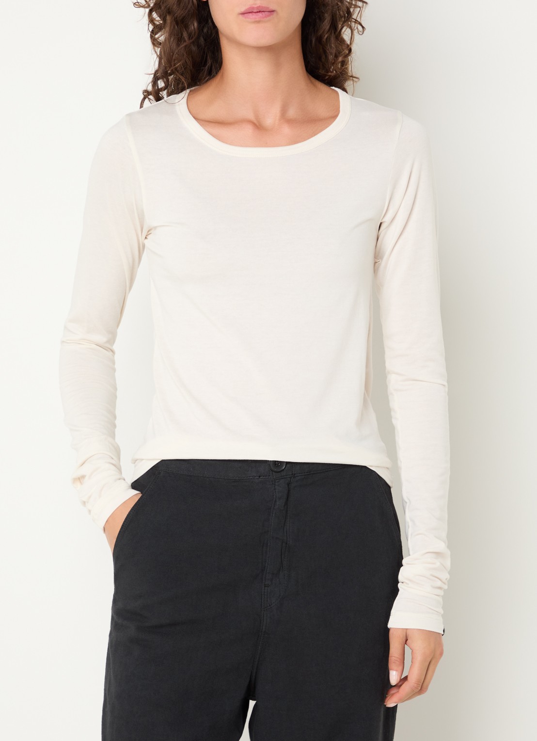 Bellerose Fina long sleeve met ronde hals - detail 4 gebroken wit