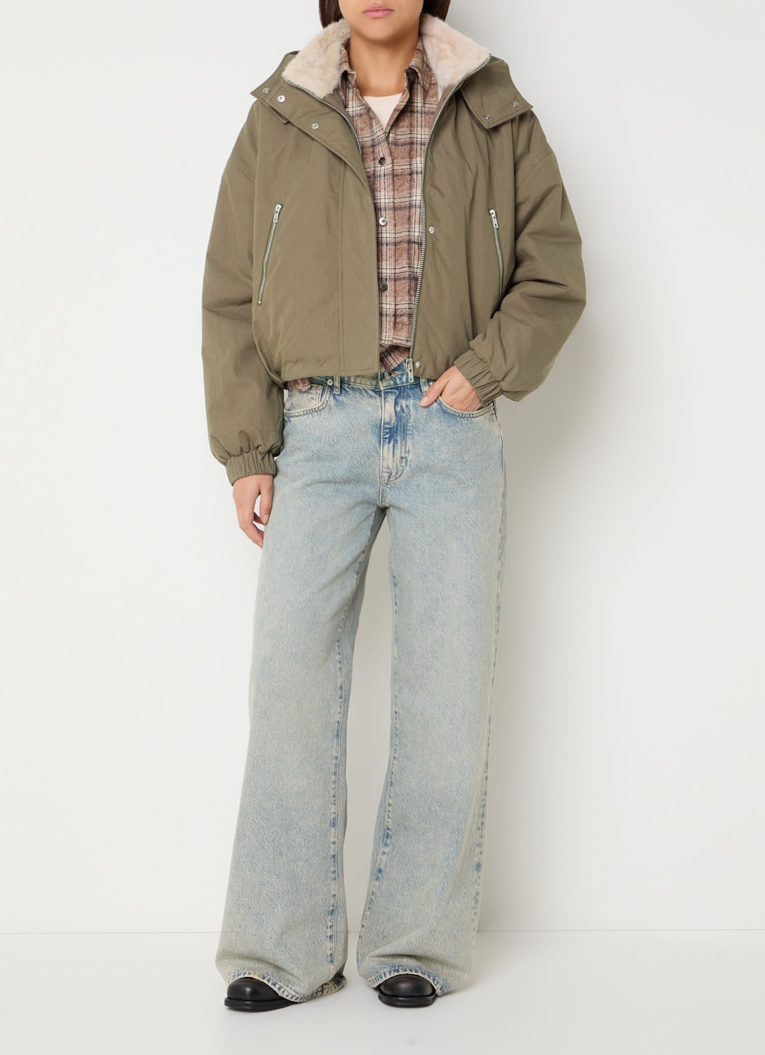 Bellerose Herna bomberjack met steekzakken - voorkant 3 khaki