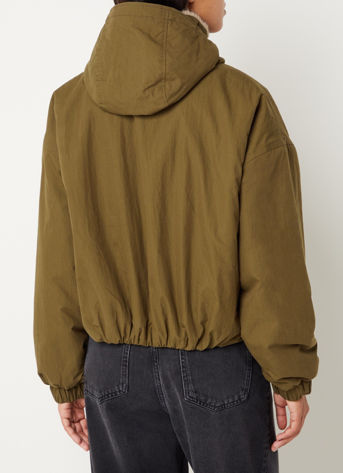 Bellerose Herna cropped jack met capuchon en ritszakken - achterkant 4 legergroen