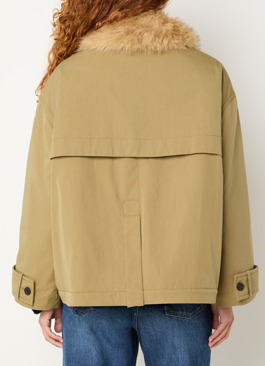 Bellerose Hilma parka met details van imitatiebont - achterkant mosgroen
