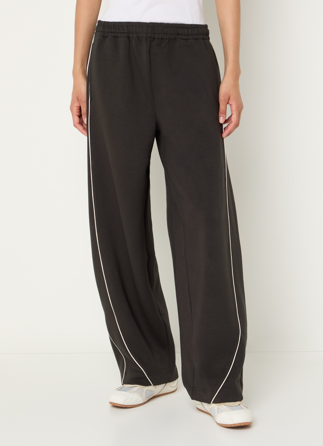 Bellerose Jelina high waist wide fit joggingbroek met steekzakken - detail donkergroen