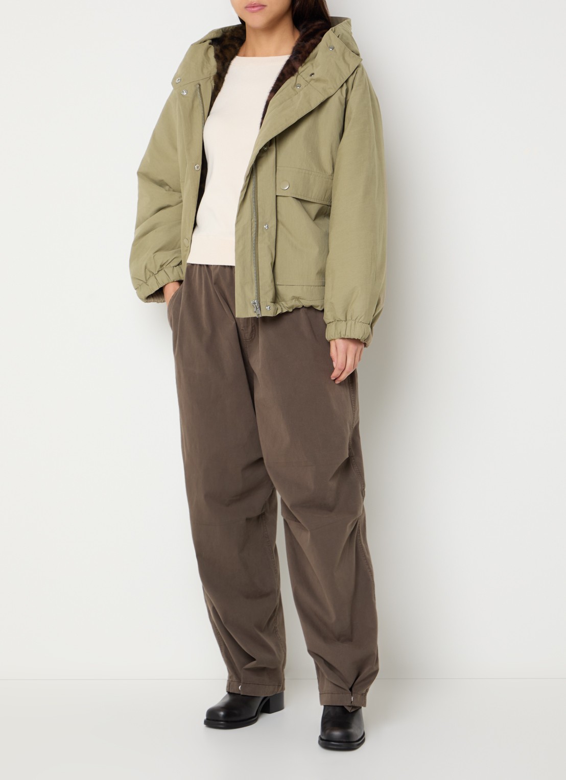 Bellerose Jenna parka met opgestikte zakken - voorkant 3 mosgroen