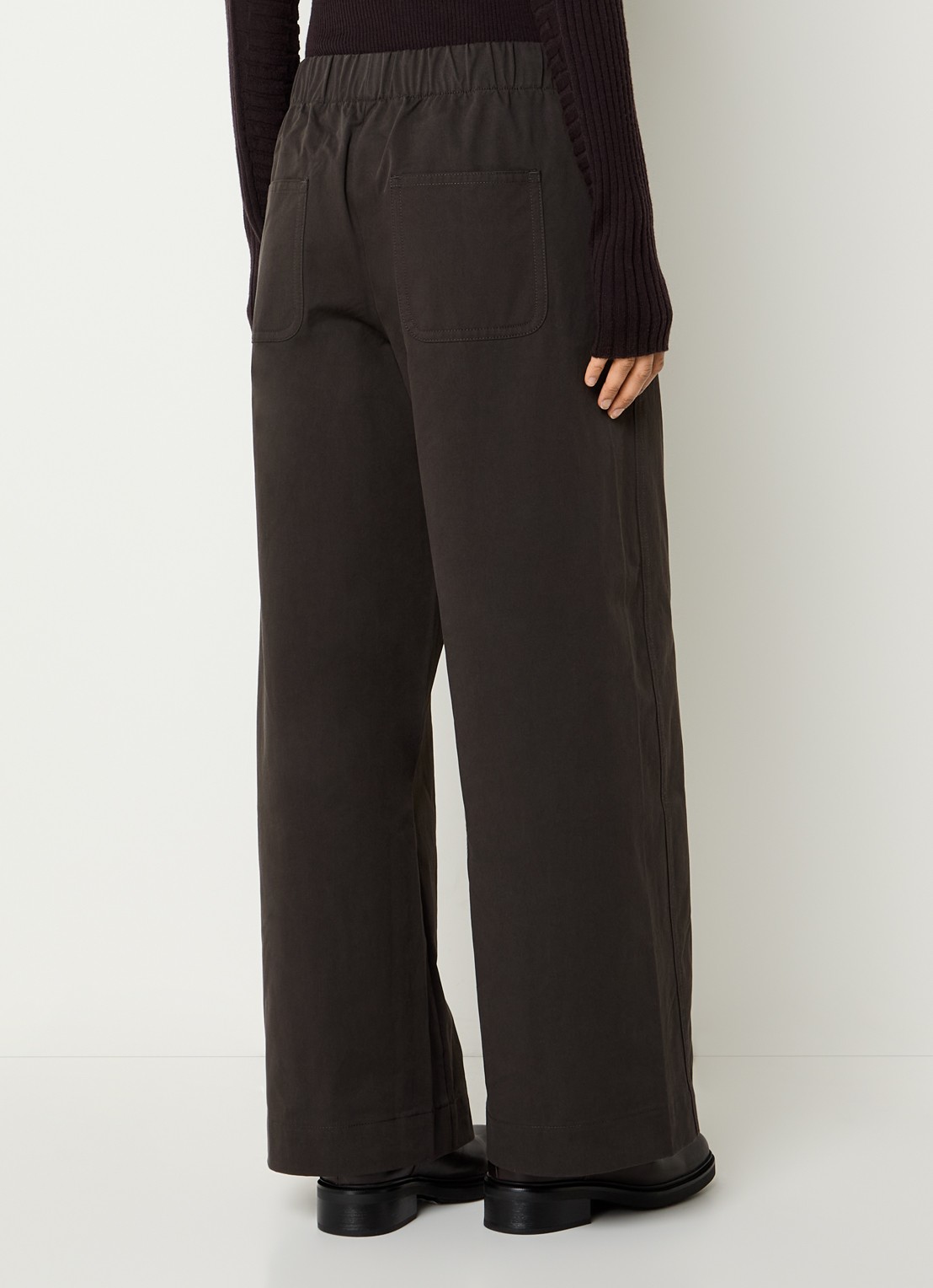 Bellerose Joline high waist wide fit broek met steekzakken - achterkant bruin