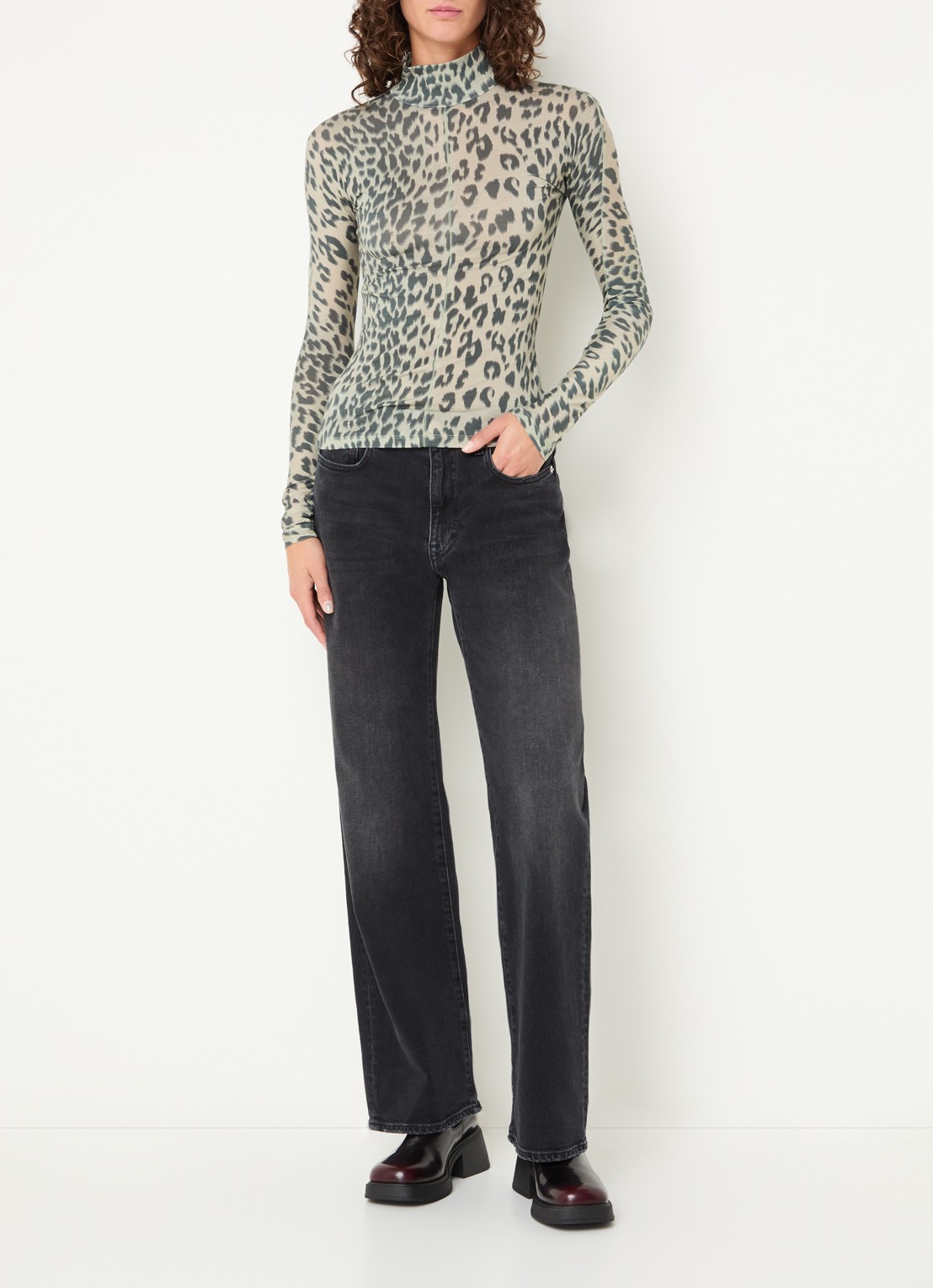 Bellerose Kia high waist straight leg jeans met gekleurde wassing - voorkant 2 zwart