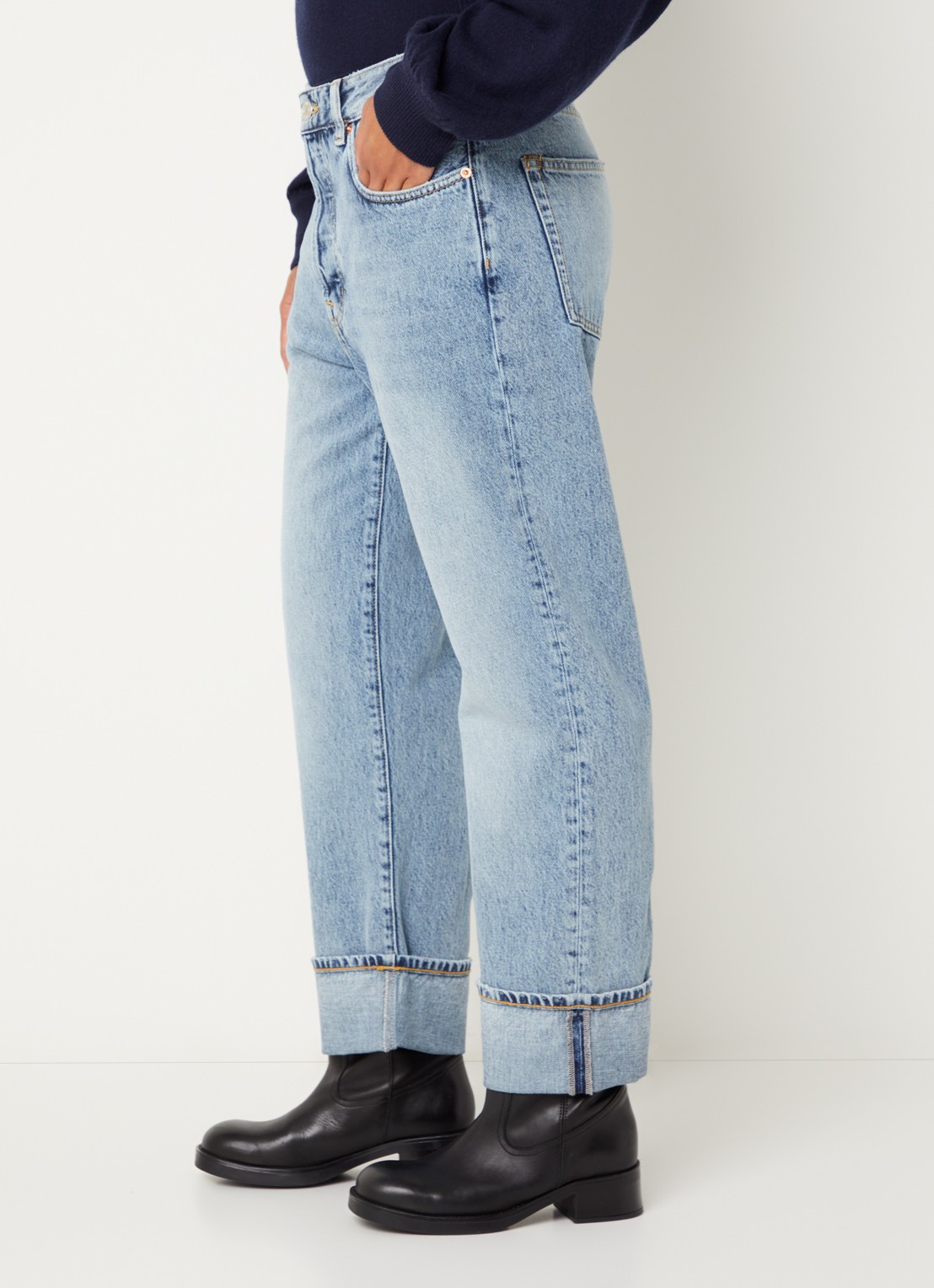 Bellerose Kurt high waist tapered fit jeans met lichte wassing - detail 4 indigo