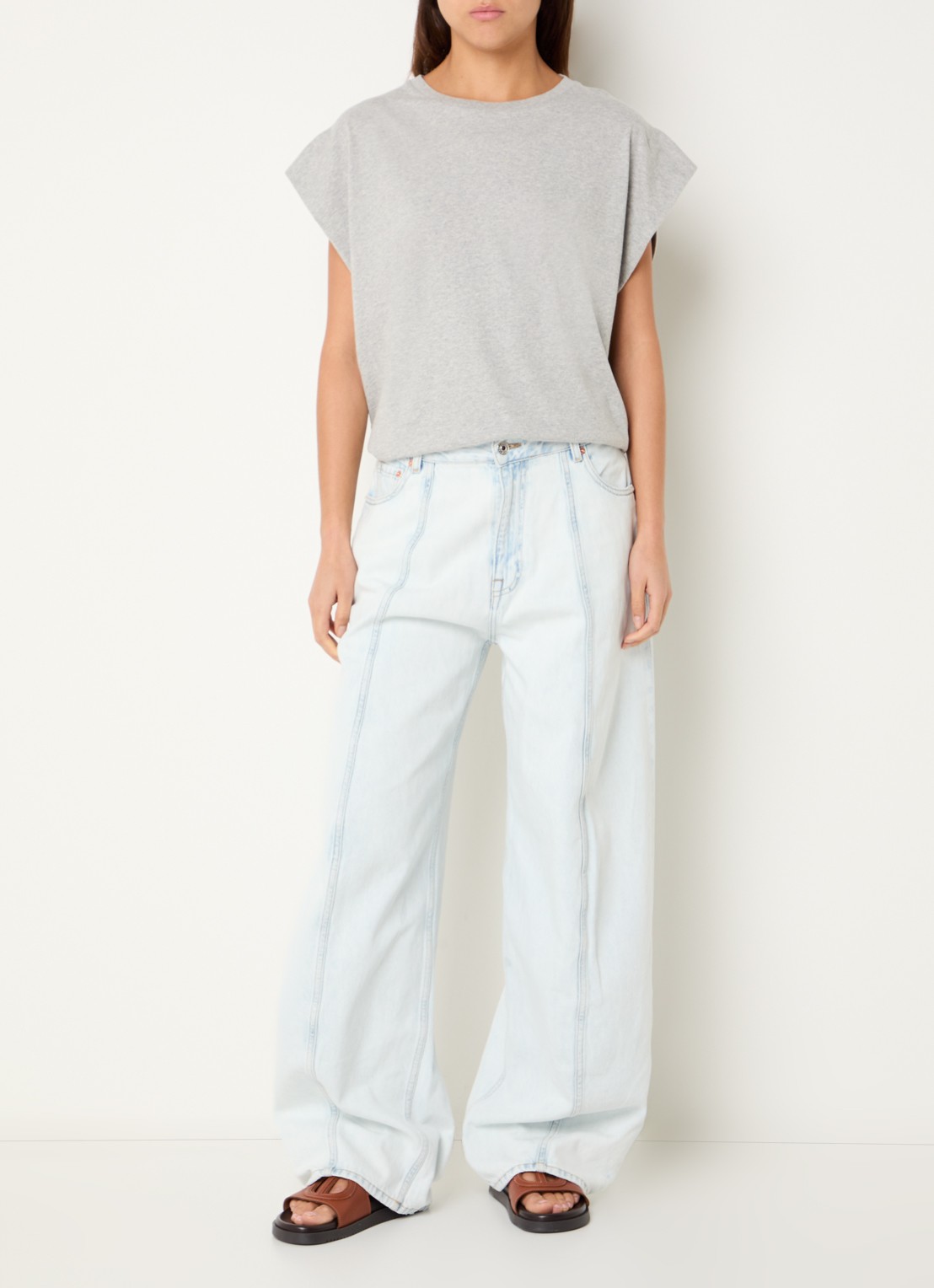 Bellerose Low waist loose fit jeans met lichte wassing en siernaad - voorkant 5 indigo