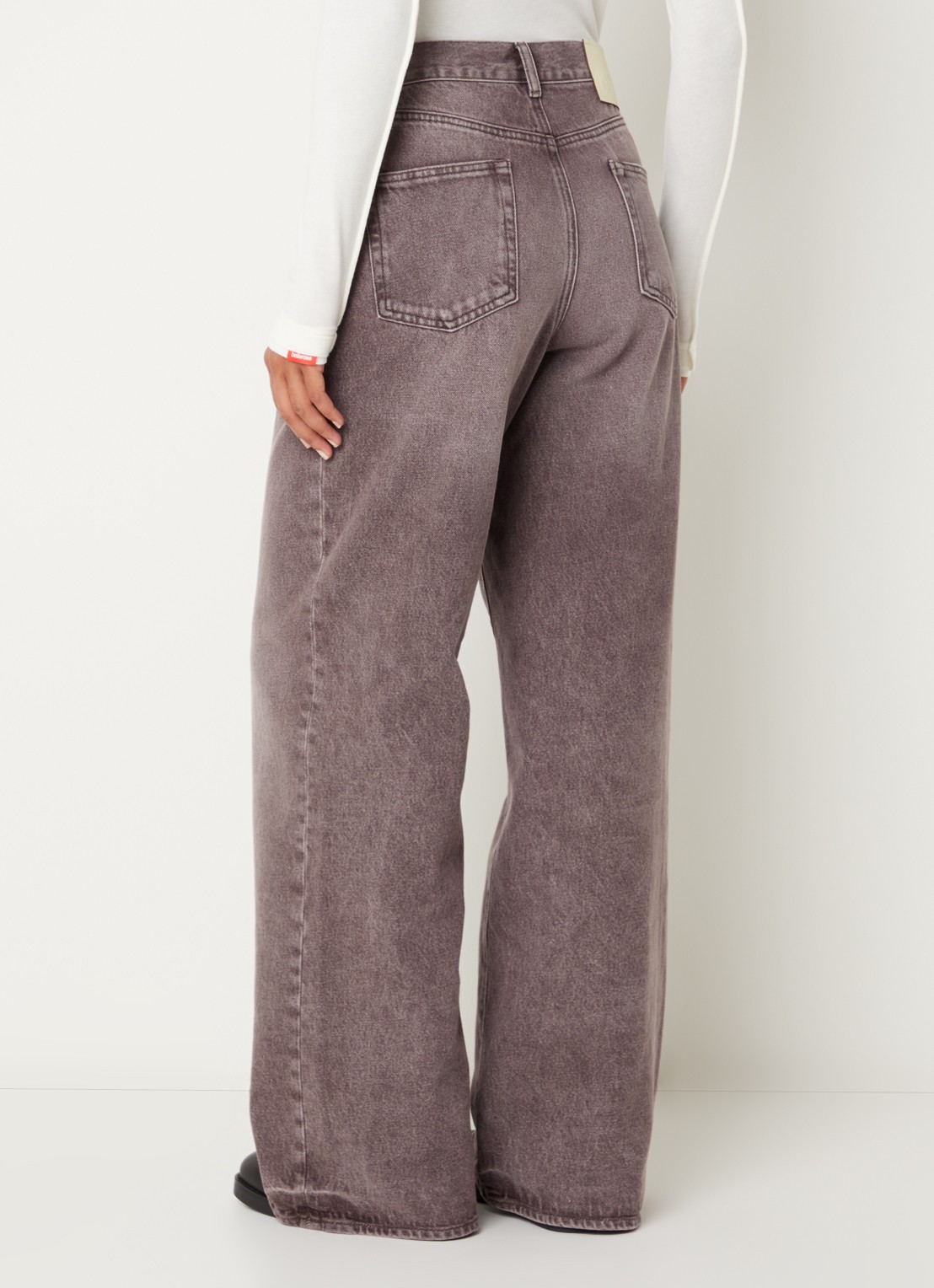 Bellerose Parthe high waist wide fit jeans met gekleurde wassing - achterkant bordeauxrood