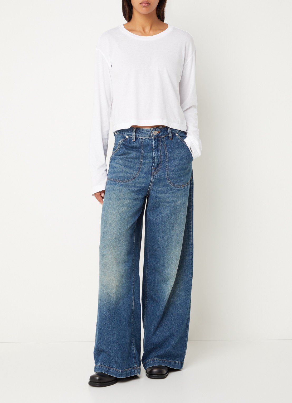 Bellerose Petula mid waist loose fit jeans met medium wassing en steekzakken - voorkant 3 indigo