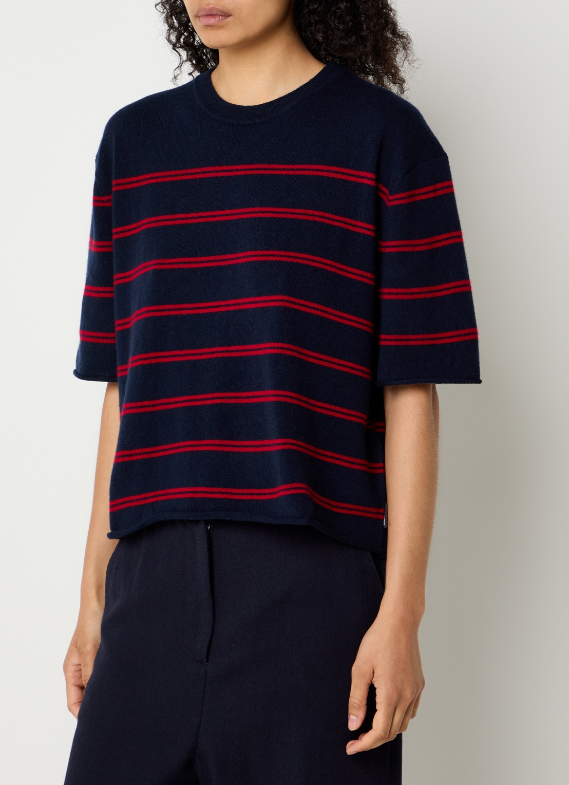 Bellerose Sonza fijngebreide pullover in kasjmierblend met streepprint - detail 4 donkerblauw