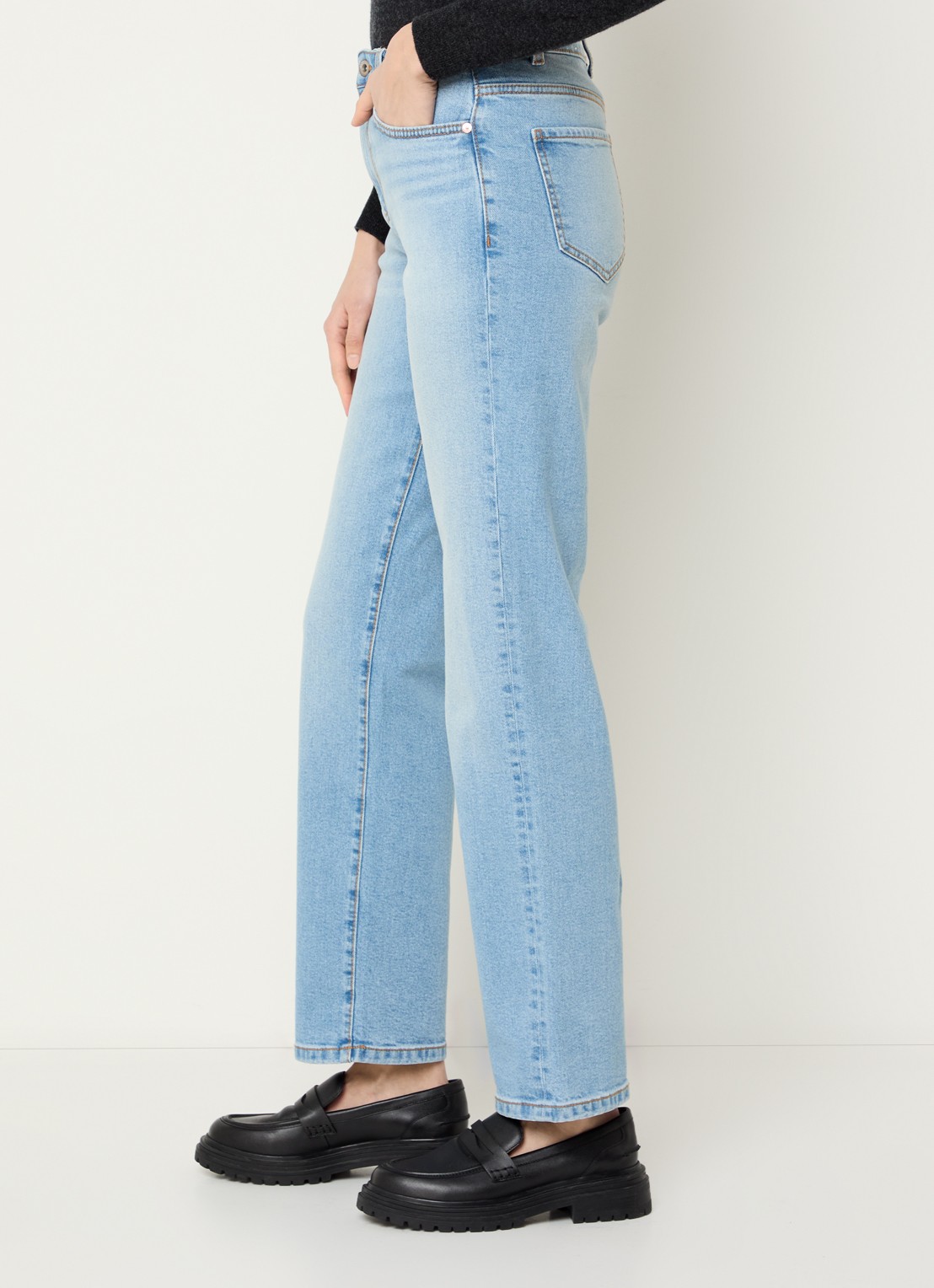 Benetton Ben high waist straight leg jeans met medium wassing - detail 2 lichtblauw