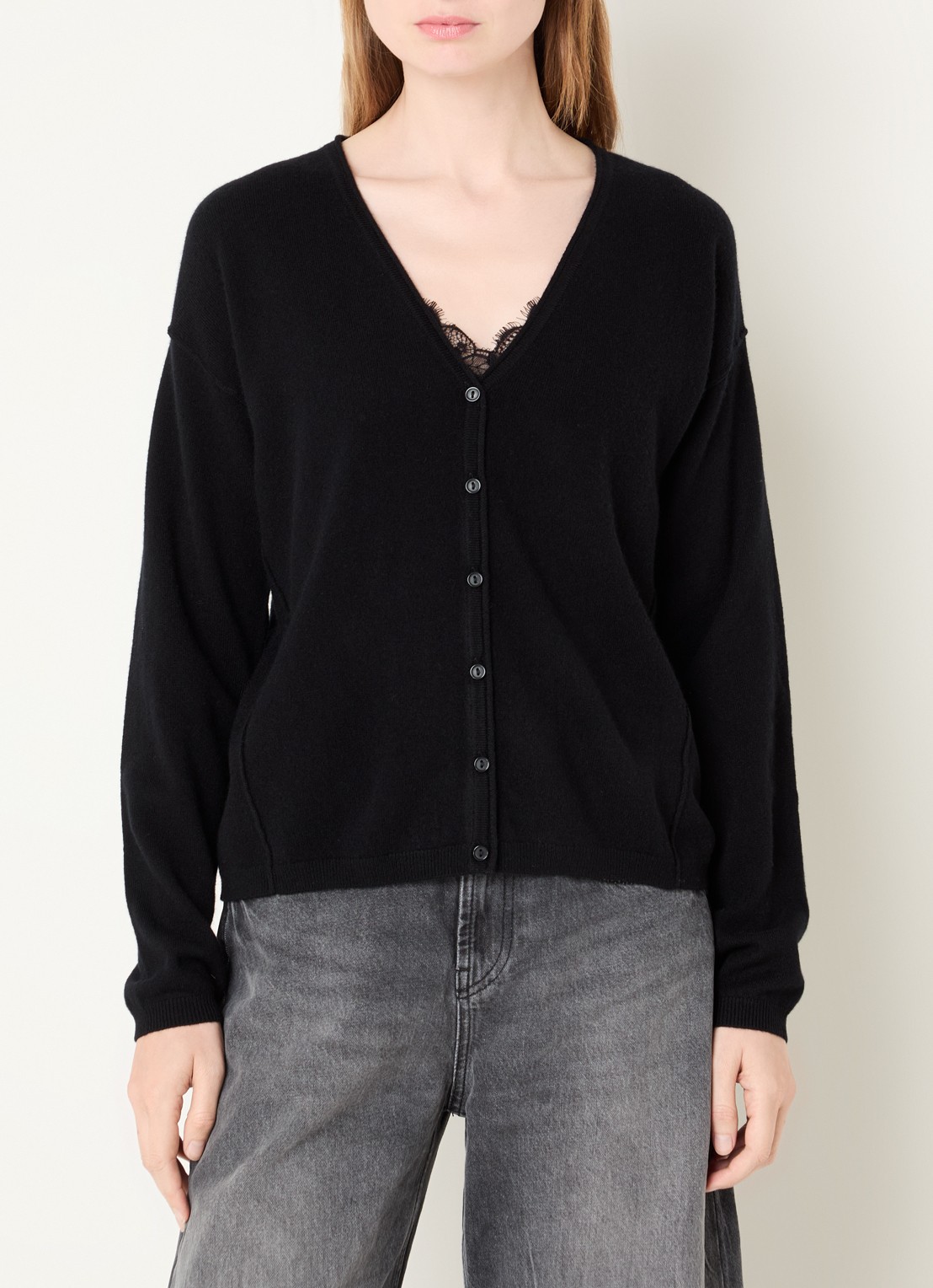 Benetton Fijngebreid vest in kasjmierblend met V-hals - detail 4 zwart