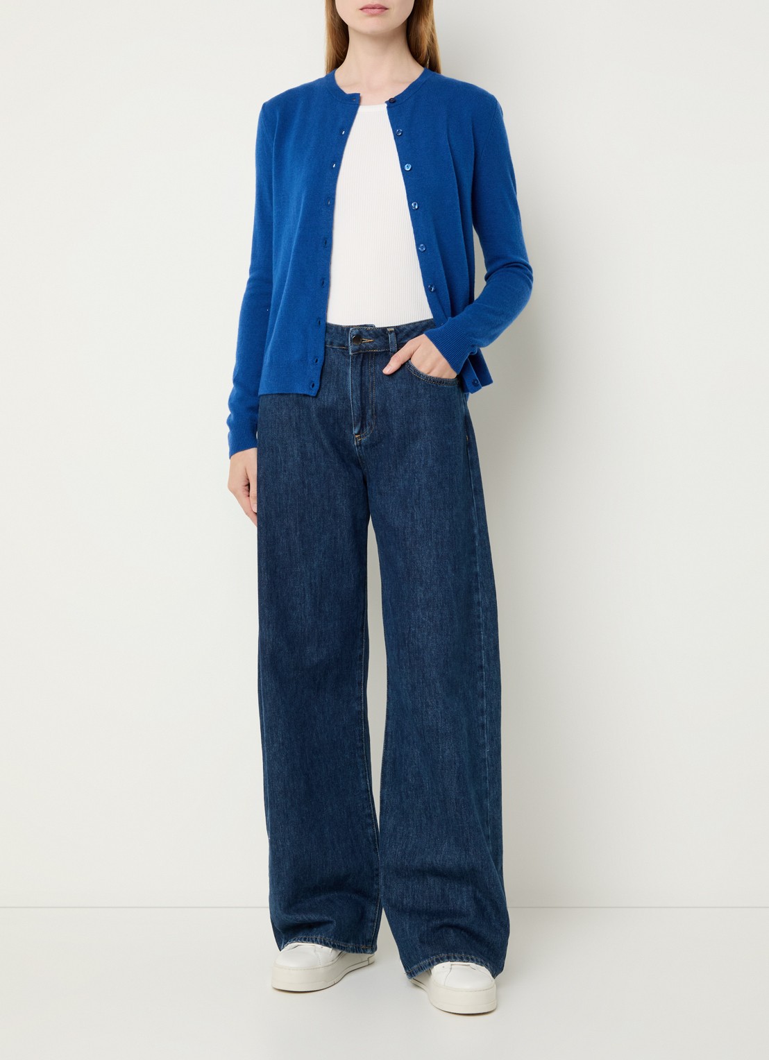 Benetton Fijngebreid vest van scheerwol met ronde hals - voorkant 3 korenblauw-23t / kobaltblauw