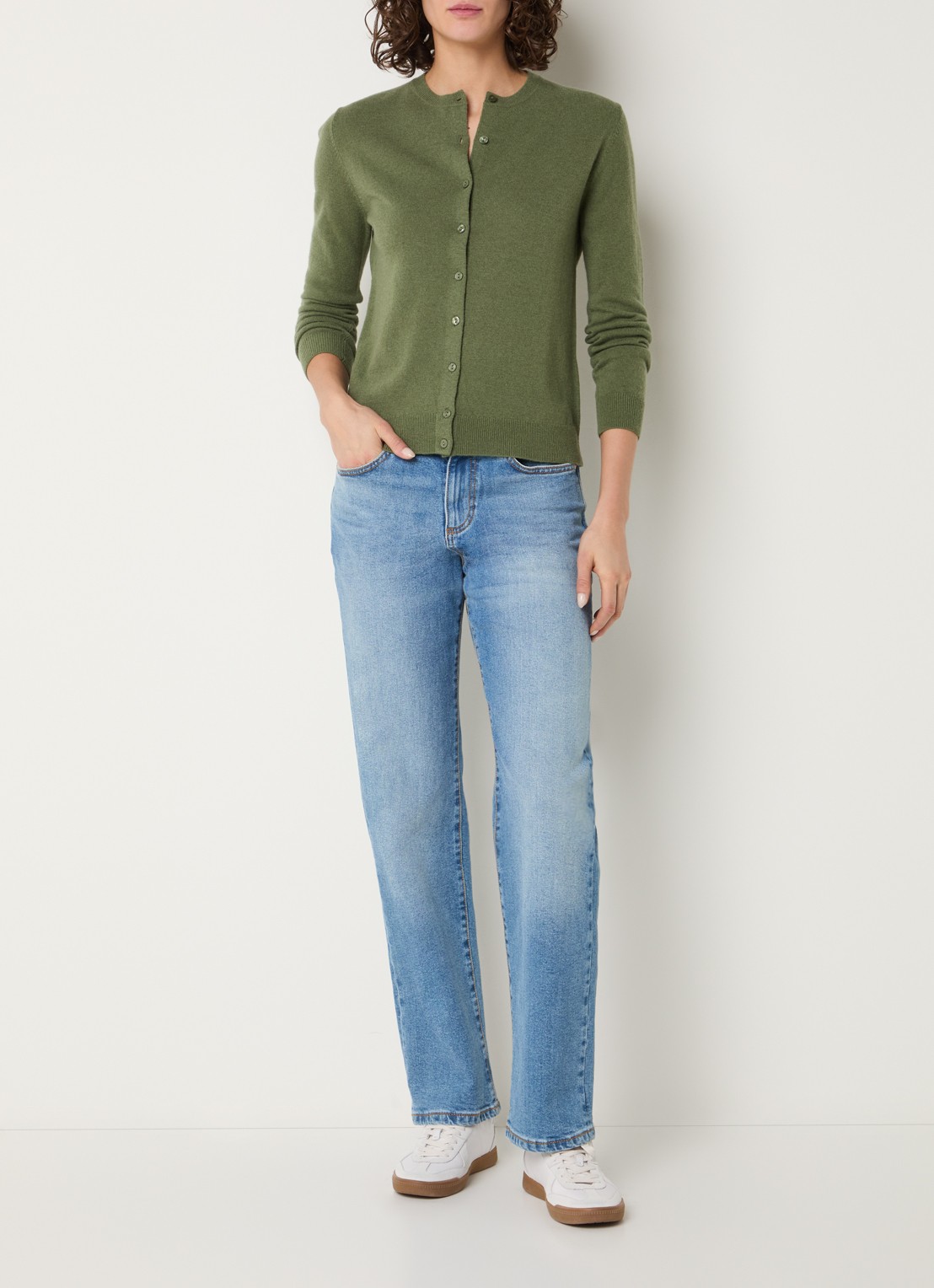 Benetton Fijngebreid vest van scheerwol met ronde hals - voorkant 3 groen-15r / legergroen