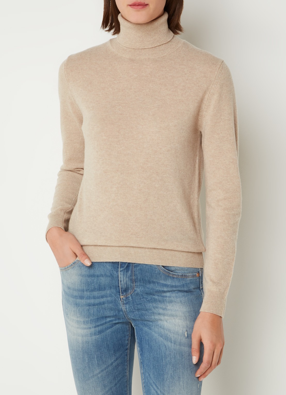 Benetton Fijngebreide coltrui van merino wol - detail 4 donkerbeige