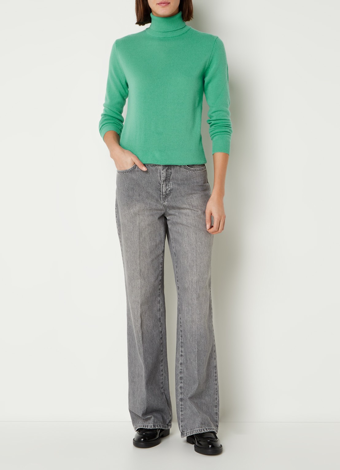 Benetton Fijngebreide coltrui van merino wol - voorkant 6 mint
