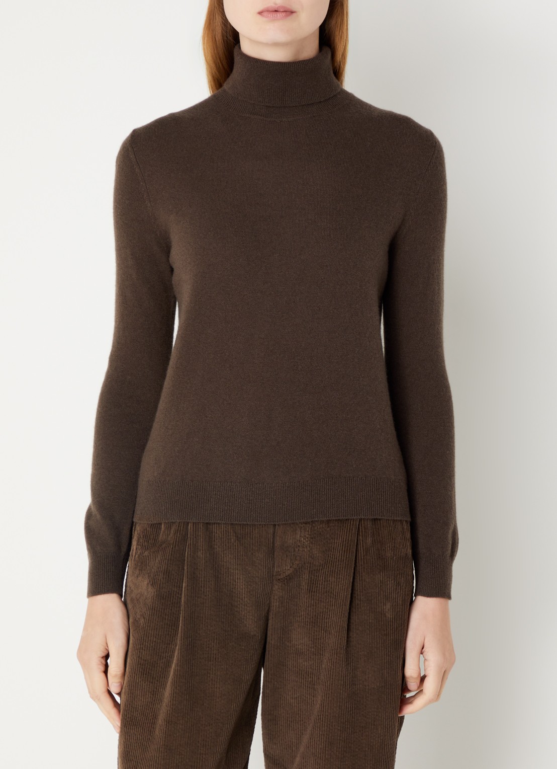 Benetton Fijngebreide coltrui van merino wol - detail chocoladebruin