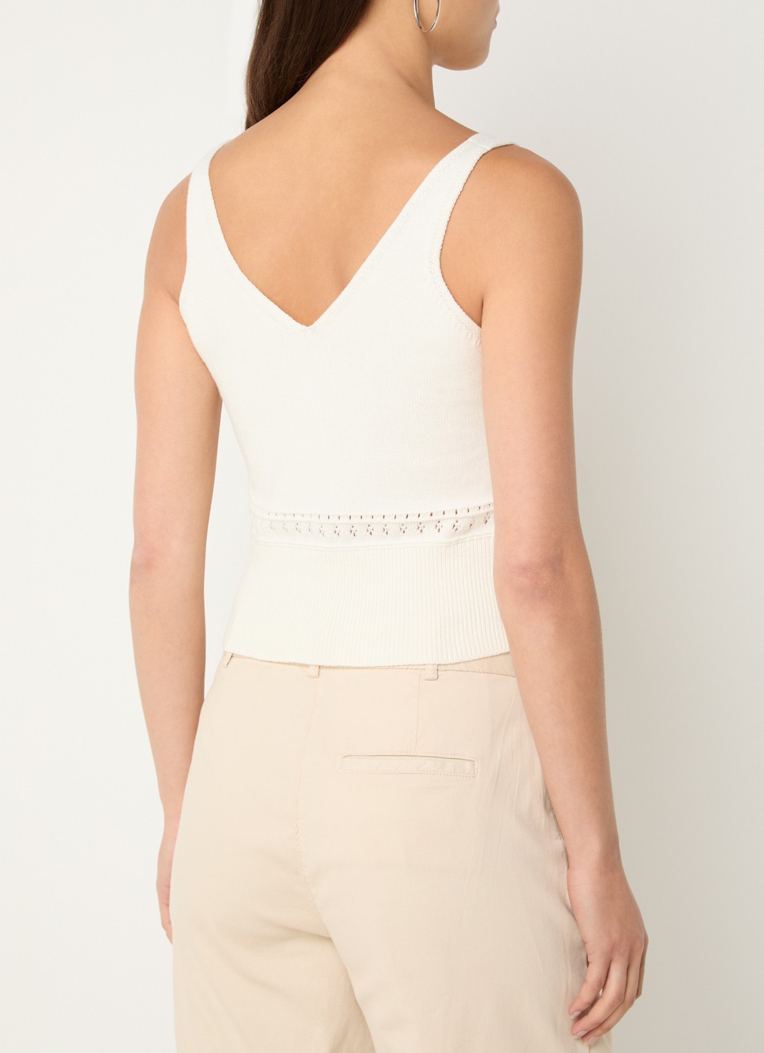 Benetton Fijngebreide cropped tanktop met bloemborduring - achterkant creme