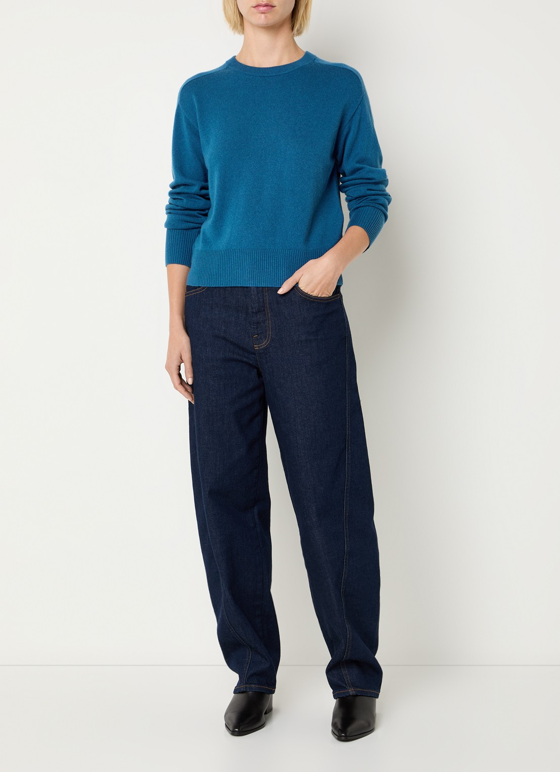 Benetton Fijngebreide pullover in kasjmierblend met ronde hals - voorkant 3 blauw