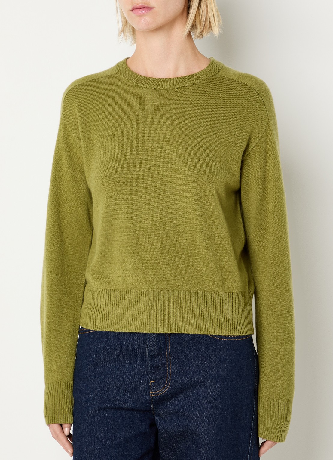 Benetton Fijngebreide pullover in kasjmierblend met ronde hals - detail mosgroen