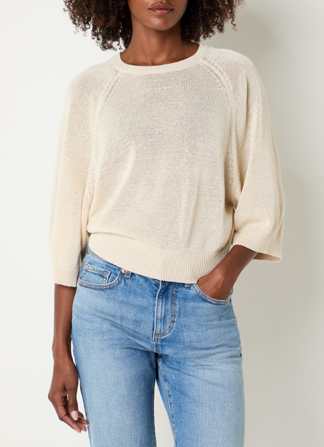 Benetton Fijngebreide pullover in linnenblend met ronde hals - detail creme