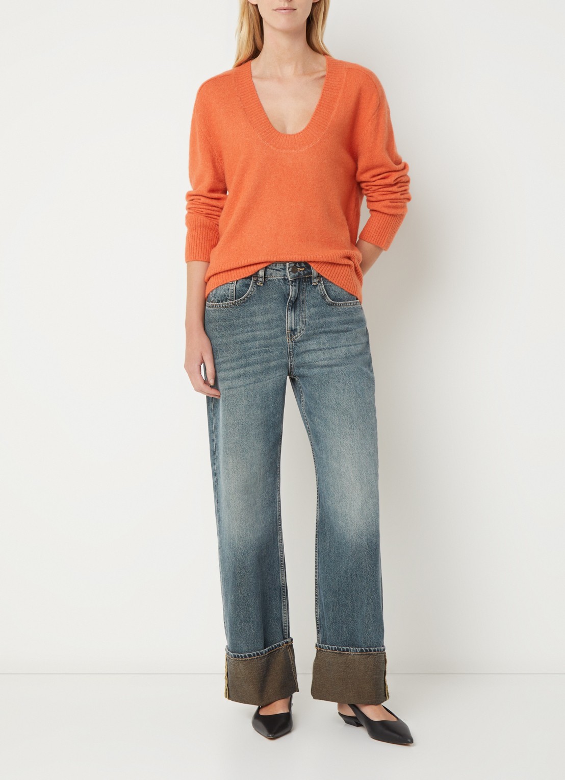 Benetton Fijngebreide pullover in wolblend met V-hals - voorkant 2 oranjerood