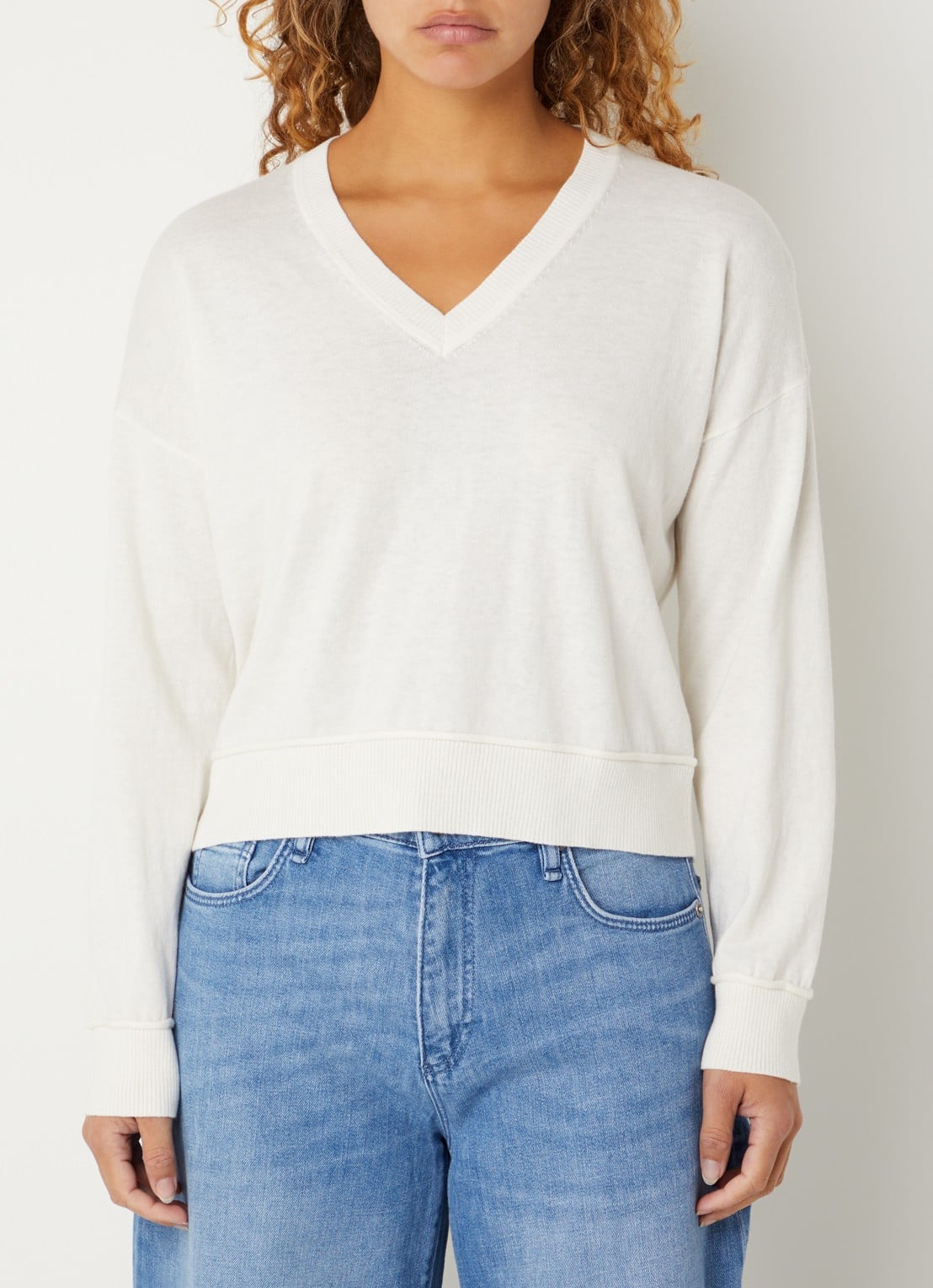 Benetton Fijngebreide pullover in wolblend met V-hals - detail 4 creme