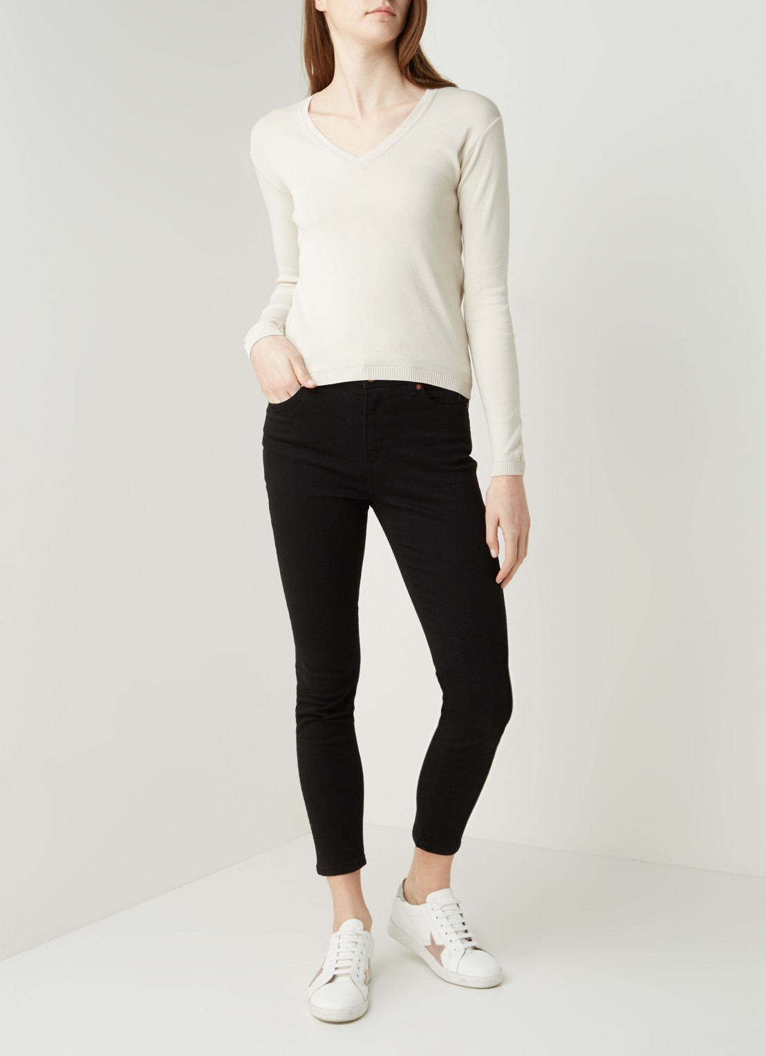 Benetton Fijngebreide pullover met V-hals - voorkant 2 zand