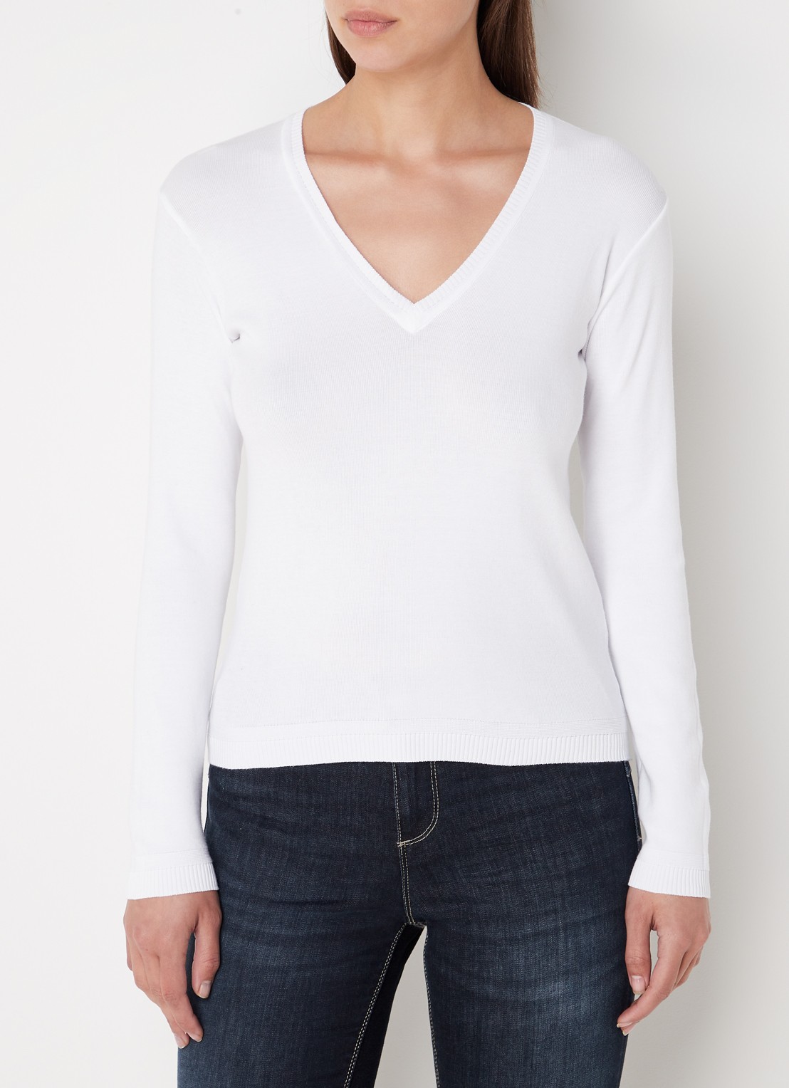 Benetton Fijngebreide pullover met V-hals - detail 9 gebroken wit